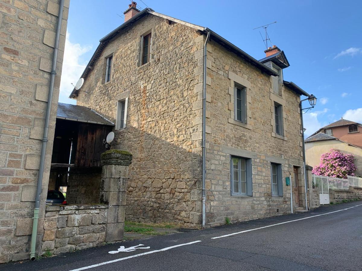 Treignac Tourelles Daire Dış mekan fotoğraf
