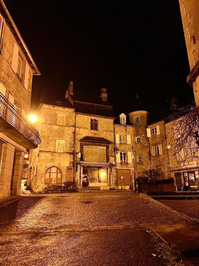 Treignac Tourelles Daire Dış mekan fotoğraf