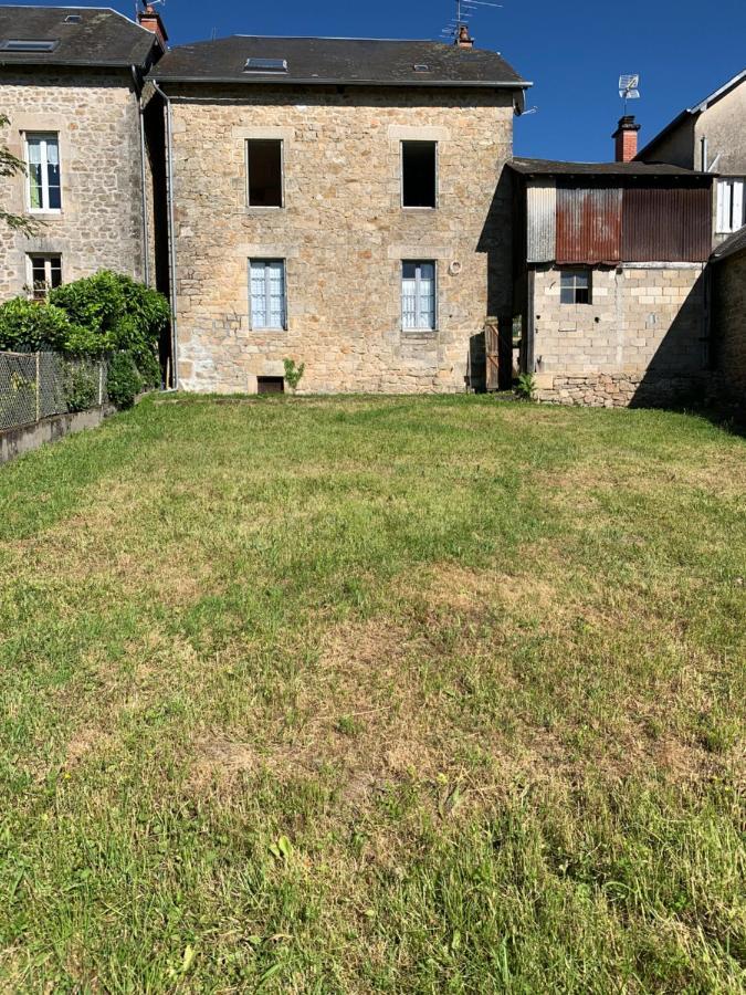 Treignac Tourelles Daire Dış mekan fotoğraf
